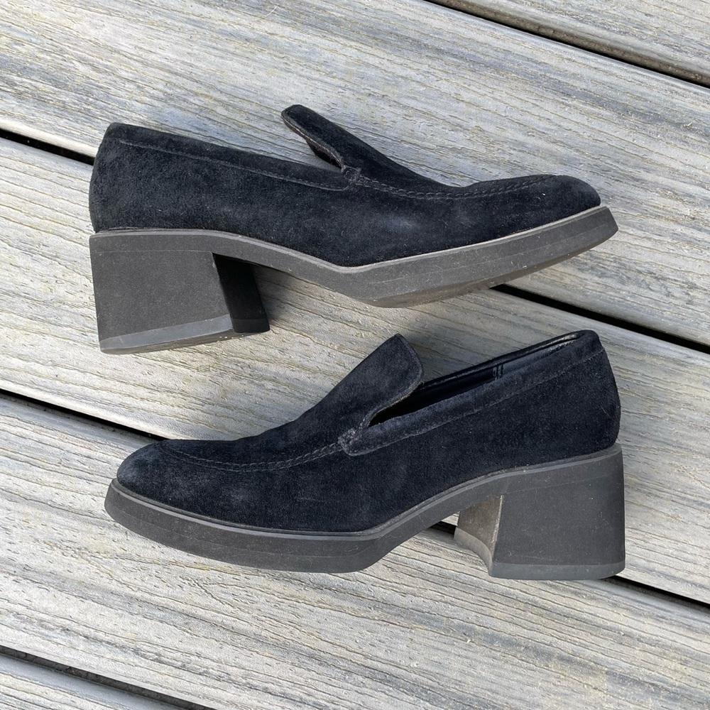 90’s Hush Puppies Block Heels 😍